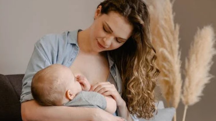 Emzirme Haftası: Bebekte Meme Reddi Olursa Ne Yapmalı?