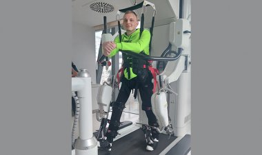 Omurilik Felçli Genç, Yürüme Umudunu Türkiye’de Buldu