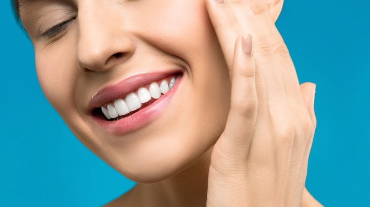 Diş Beyazlatma Dişlere Zarar Verir mi?