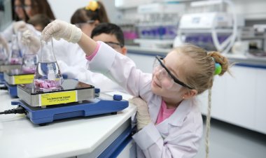 Orzaks İlaç Laboratuvarlarını Deney’imli Çocuklar’a Bıraktı